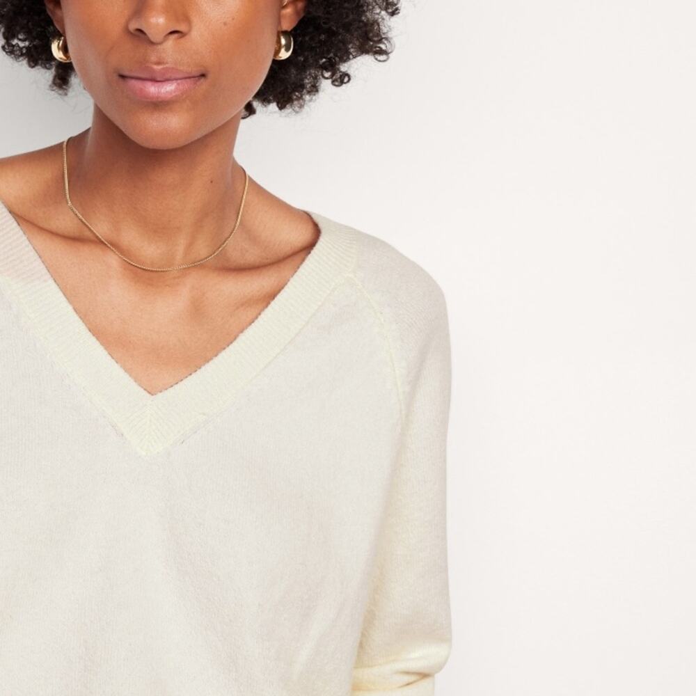 Old Navy Creme SoSoft Loose V Neck
Sweater - Picture 3 of 15